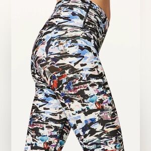 Lululemon Wunder Under High-Rise 1/2 Tight 17″ Culture Clash Multi Black Size 4